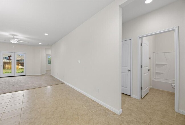 Building Photo - 111 Cold Spg Lp