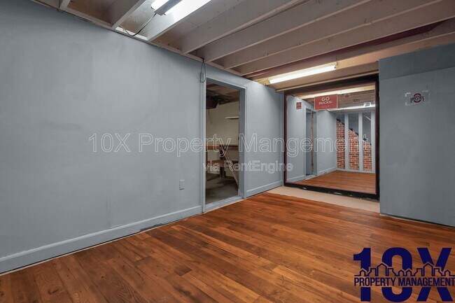 Building Photo - 141 Beacon Run W