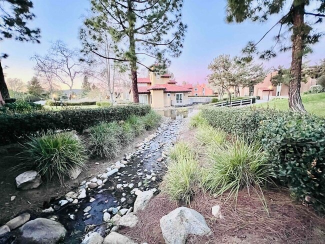 Building Photo - 17093 Rancho Bernardo