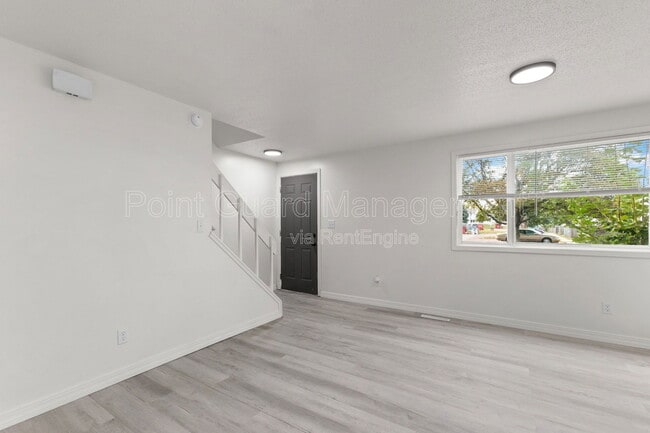 Building Photo - 1810 S Cleveland Ave