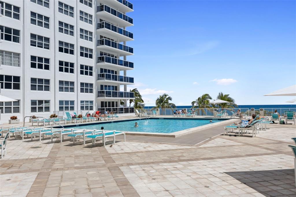 Building Photo - 3500 Galt Ocean Dr