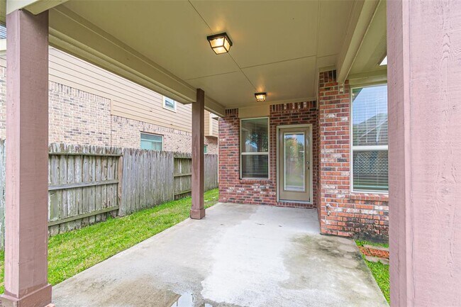 Building Photo - 17626 Sauki Ln