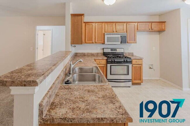 Building Photo - Beautiful 3-Bedroom Home in OKC - Availabl...