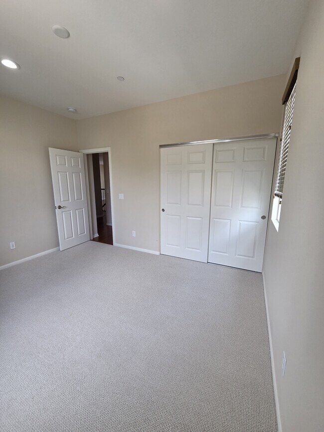 Building Photo - 17525 Black Granite Dr