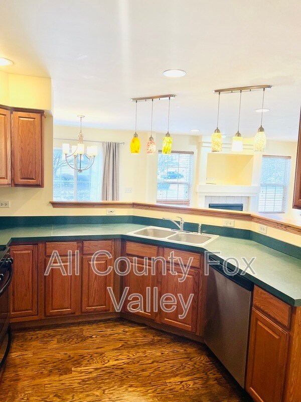 Building Photo - 2340 Stoughton Cir