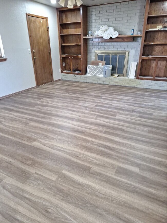 Building Photo - Must see virtually new 3-2-2 home off Broa...