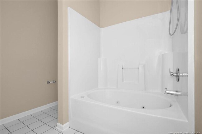 Building Photo - 3BD 2Bath Condo