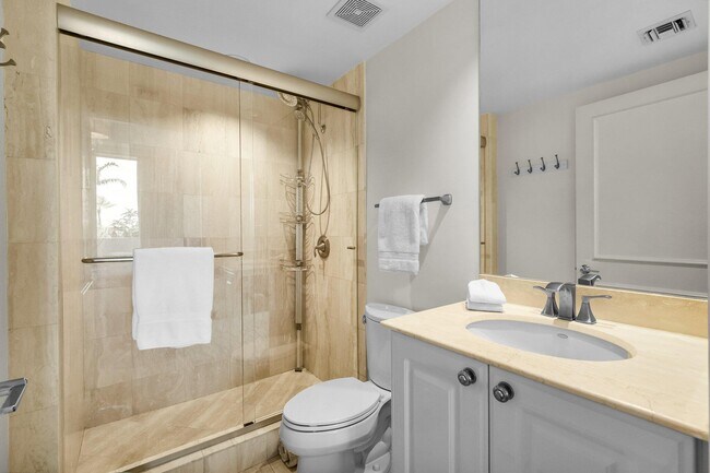 Building Photo - 3700 S Ocean Blvd