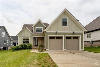 Building Photo - Beautiful, 5 bedroom Ooltewah Home!