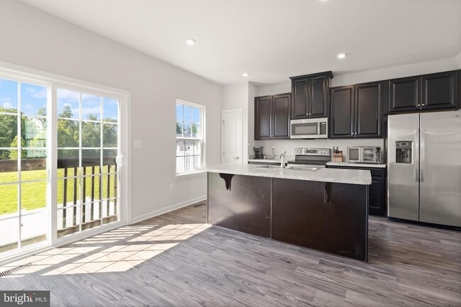Building Photo - 36084 Fawn Ln
