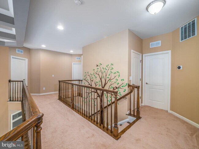 Building Photo - 24925 Quimby Oaks Pl