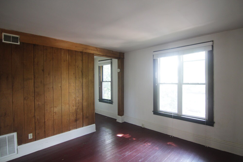 Building Photo - 303 West St