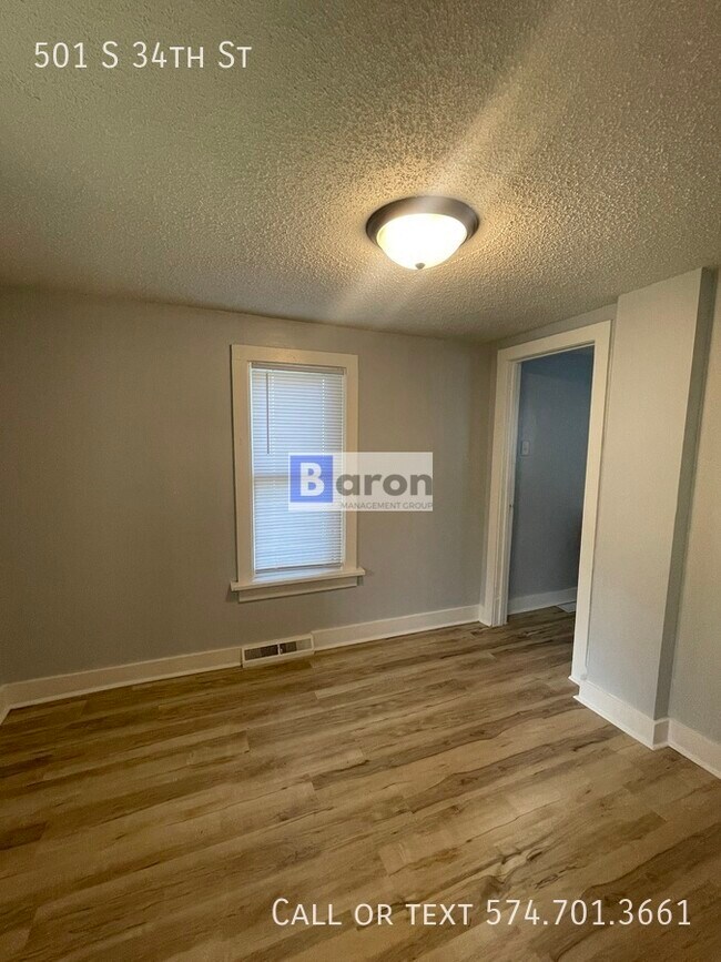 Building Photo - 501 S 34th St