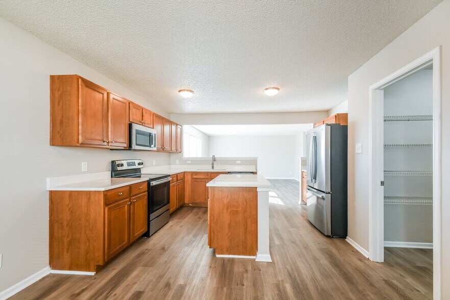 Building Photo - 639 Harvest Meadow Way