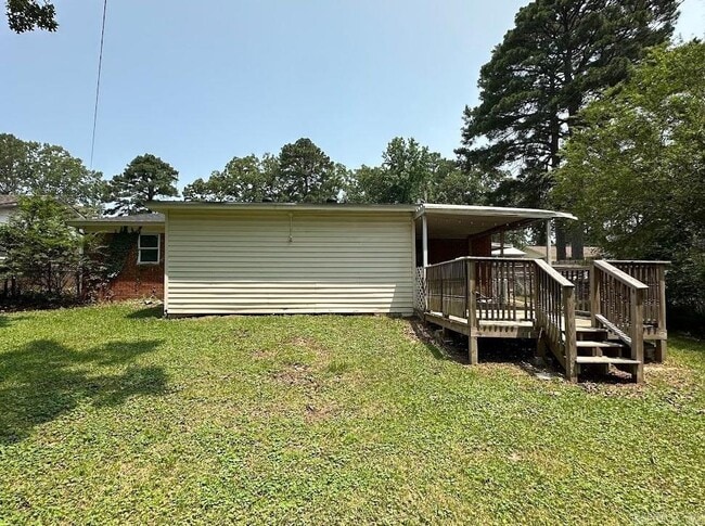 Building Photo - 7409 Skylark Dr
