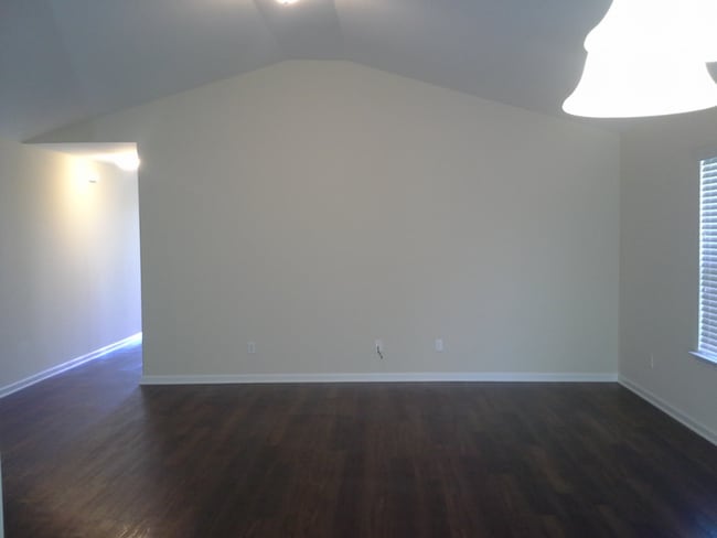 Building Photo - 21 Miller Park Cir