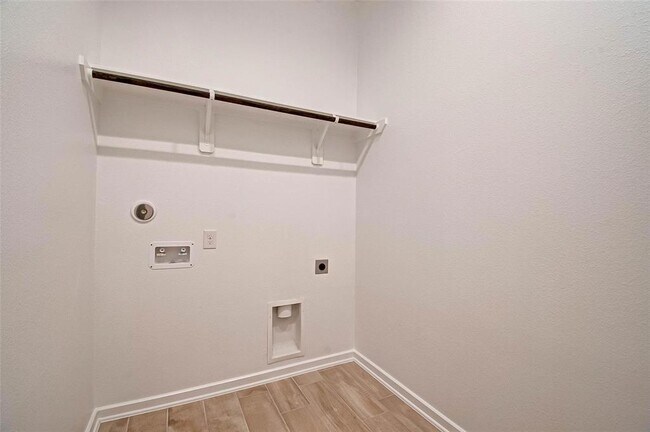 Building Photo - 315 N Spotted Fern Dr