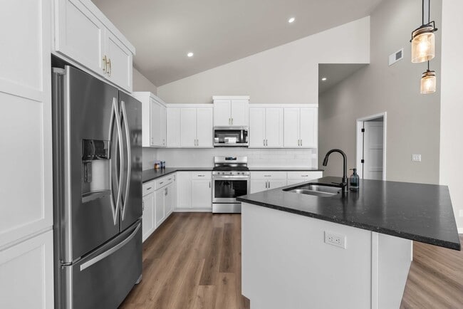 Building Photo - Exceptionally Maintained 3 Bedroom Home in Coeur d'Alene
