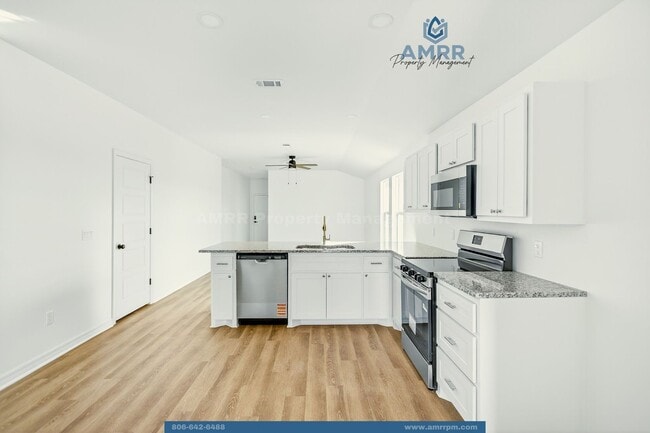 Building Photo - 1401 Sioux Pl