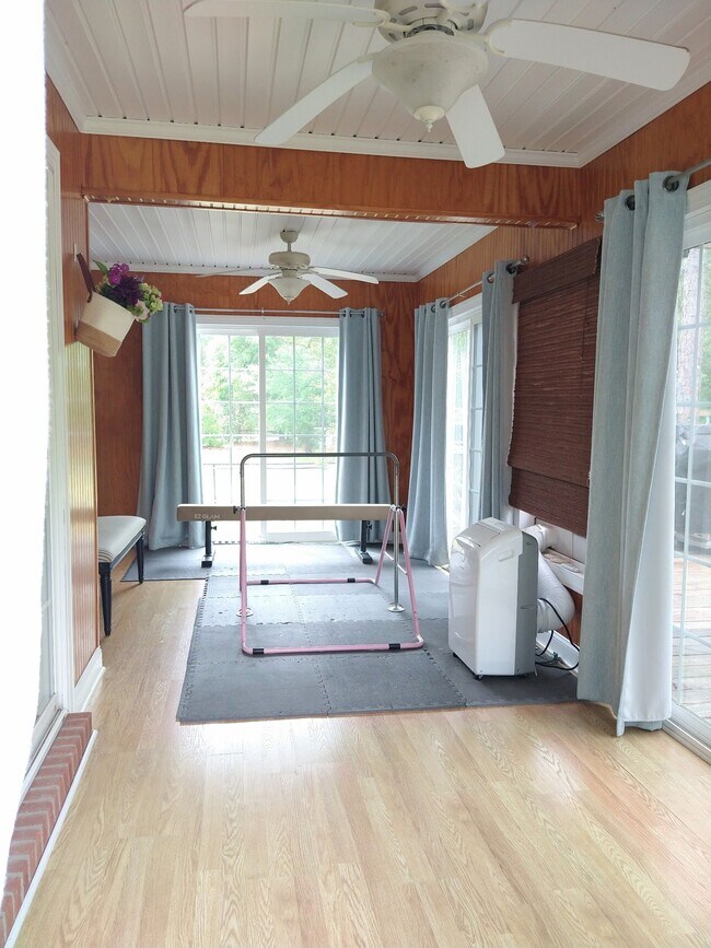 Building Photo - 103 Bobwhite Cir