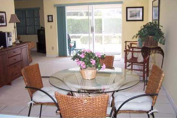 Building Photo - 207 Tropic Isle Dr