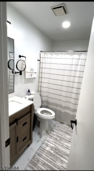 Building Photo - 131 Country Club Dr