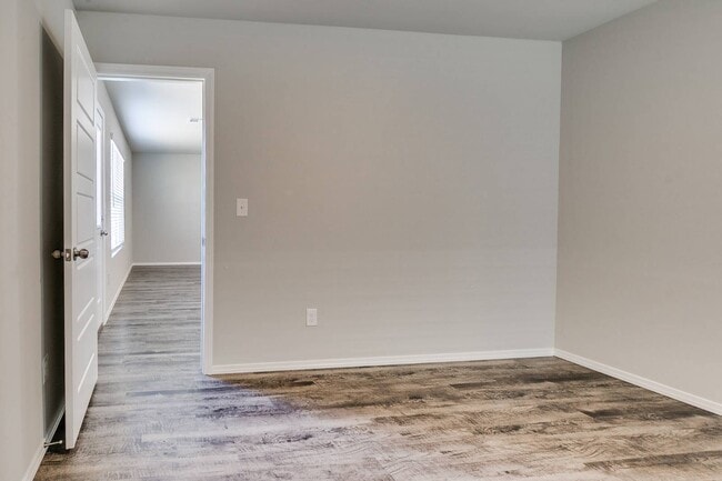 Building Photo - 12013 SW 32nd St