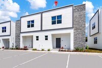 Building Photo - 380 Famagusta Dr