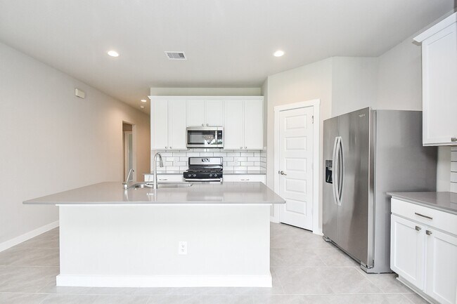 Building Photo - 3831 Sparkman Ln