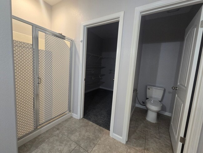 Building Photo - 4 BR 2 BA home available now