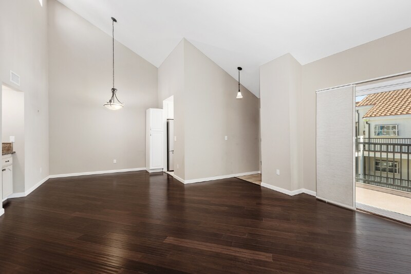 Building Photo - 3633 Indiana St