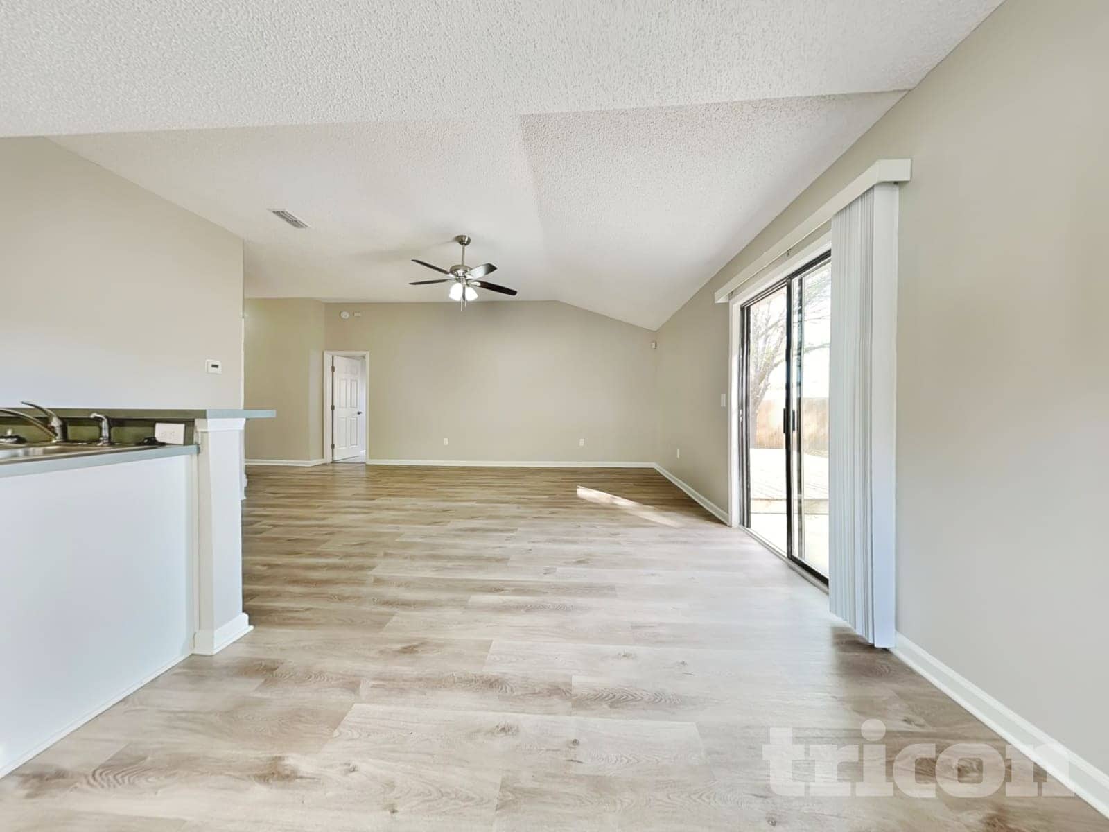 Building Photo - 4543 Deer Valley Dr