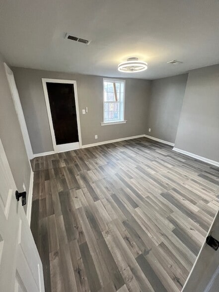 Building Photo - 1310 Eutaw Pl