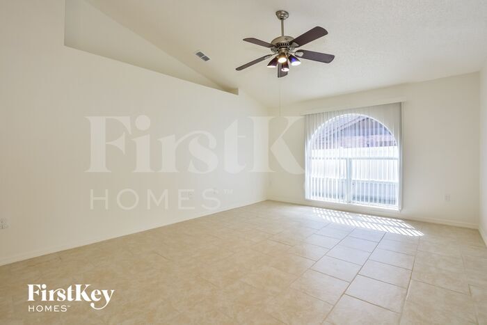 Building Photo - 1429 Lodge Terrace