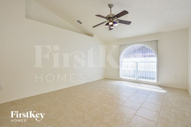 Building Photo - 1429 Lodge Terrace