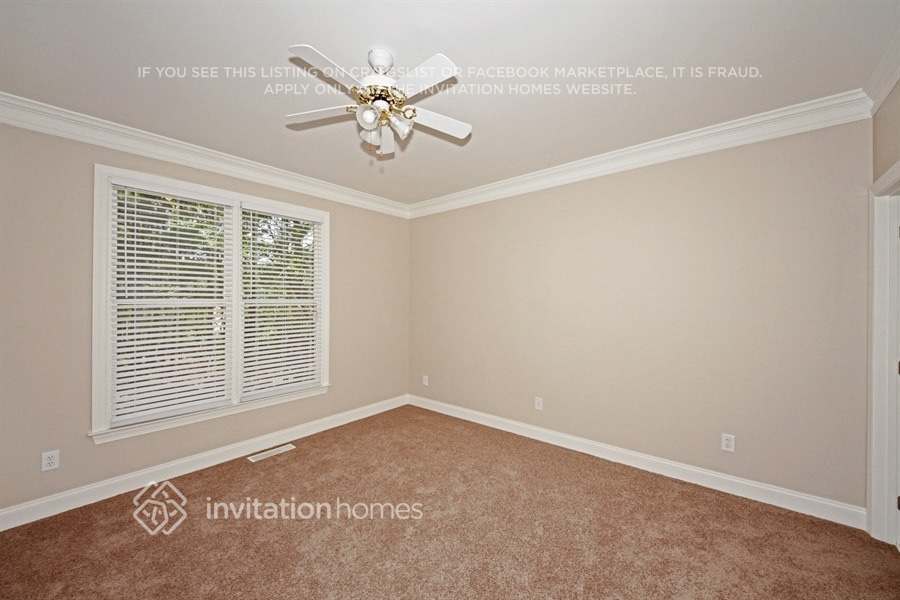 Building Photo - 1215 Mobile Way