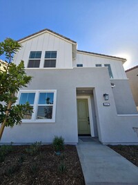 Building Photo - 4047 Summer Wy