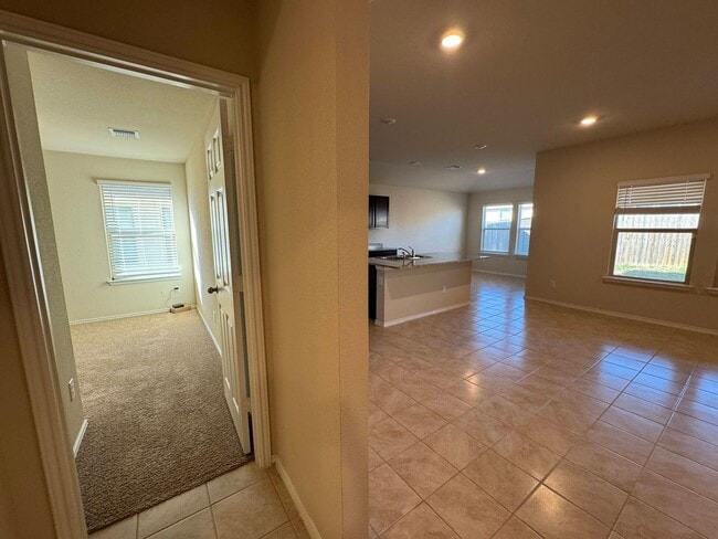 Building Photo - 5913 Harriet Tubman Ave