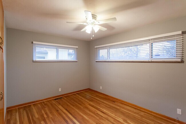 Building Photo - 2295 Shrewsbury Rd