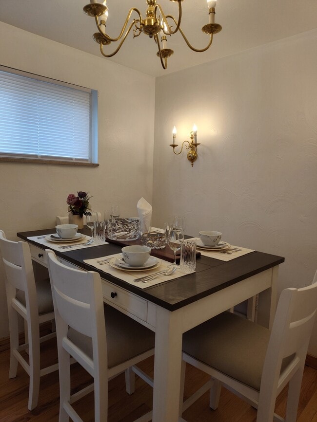 Building Photo - 1718 Fallowfield Ave