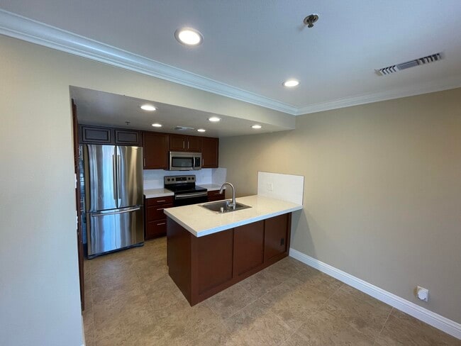 Building Photo - 43376 Cook St