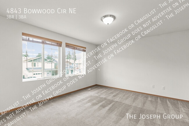 Building Photo - 4843 Bowwood Cir NE