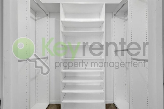 Building Photo - 6359 Edgewood Way