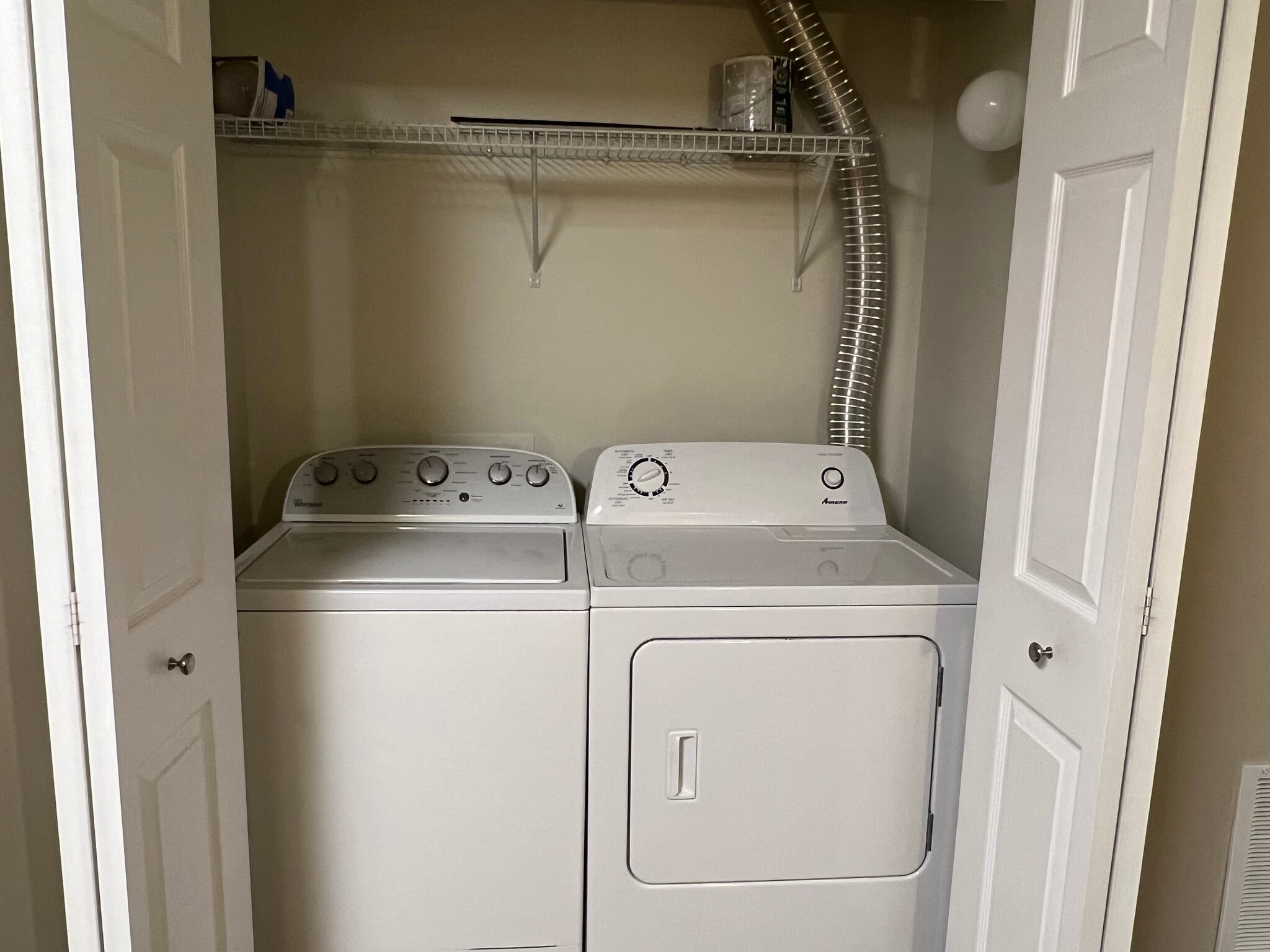 In Unit Washer and Dryer - 643 E 46th St