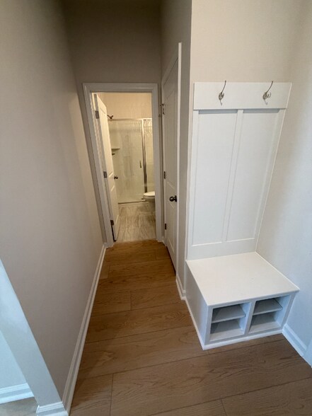 Building Photo - 1044 Zelkova Ln