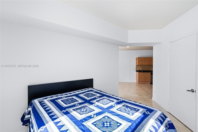 Building Photo - 350 S Miami Ave