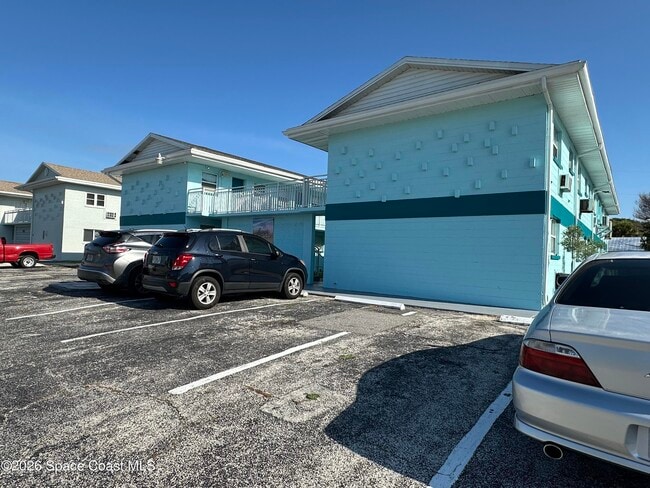 Building Photo - 406 Tyler Ave