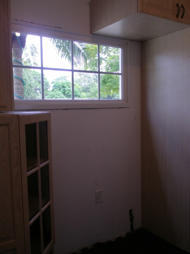 Building Photo - Newly renovated 2 bedroom duplex in Braden...