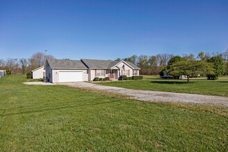 Building Photo - 2009 Bacon Creek Rd