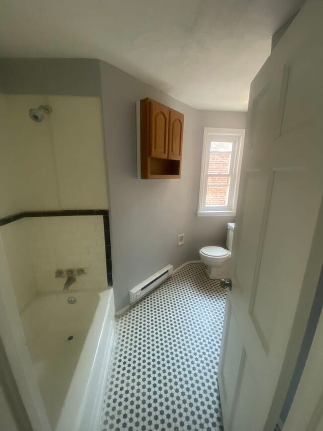 Building Photo - 3625 Everett St